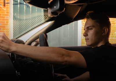 Image de : OSCAR PIASTRI, PILOTE AUSTRALIEN DE FORMULE 1, DEVIENT AMBASSADEUR MONDIAL DE QUAD LOCK