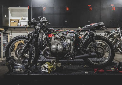 Image de : Community Motorcycle Garages - A Wrench Monkey's Paradise