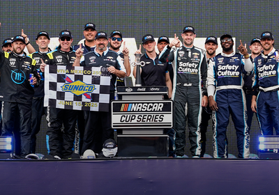 Image de : Shane van Gisbergen Makes History in Mexico with NASCAR Cup Series Victory