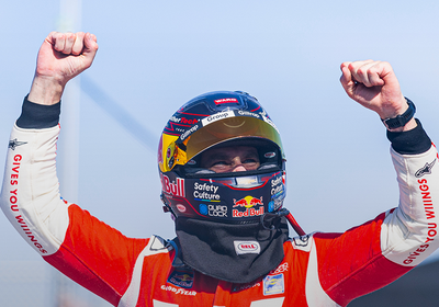 Image de : Shane van Gisbergen Dominates Watkins Glen for Fourth NASCAR Cup Series Win in 2025